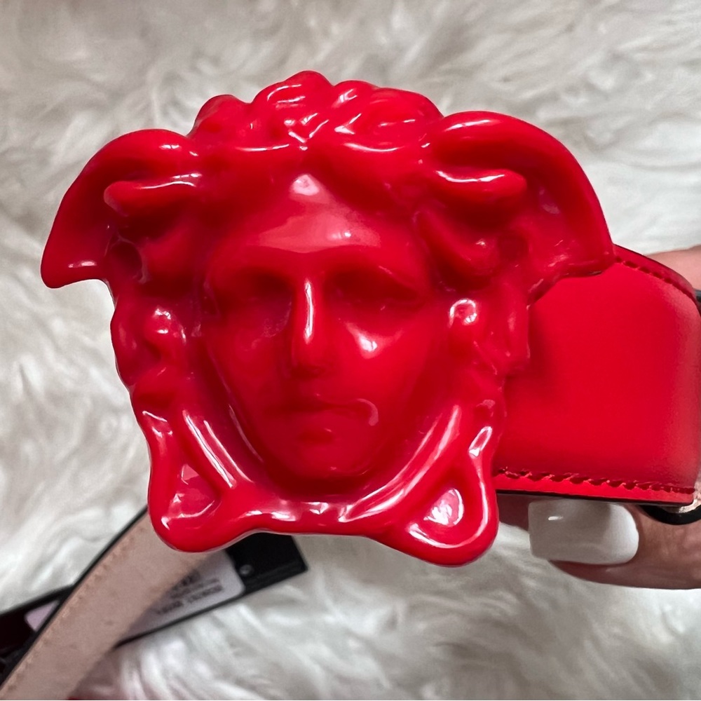❌SOLD❌ New! VERSACE Medusa Buckle Leather Belt - Picture 4 of 9